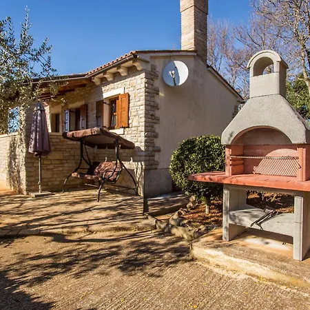 Holiday home Family Friendly House With A Parking Space - 22074 *