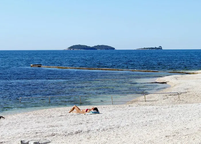 Family Friendly House With A Parking Space - 22074 펜션 *