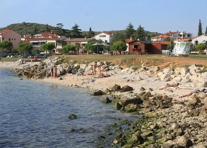 Family Friendly House With A Parking Space - 22074